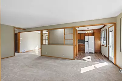 7846 Gresham Lane S, Cottage Grove, MN 55016 - Photo 4