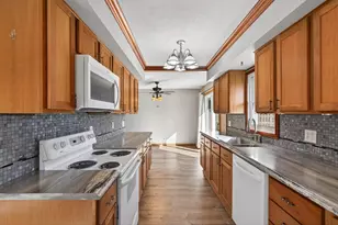 7846 Gresham Ln S, Cottage Grove, MN 55016 - Photo 12