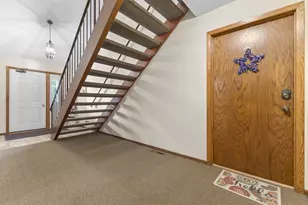 975 Heritage Ct E, Vadnais Heights, MN 55127 - Photo 24