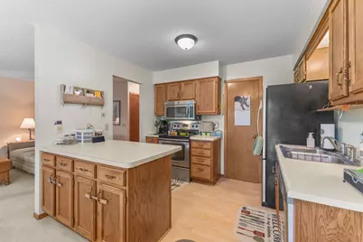 975 Heritage Court E #206, Vadnais Heights, MN 55127 - Photo 12