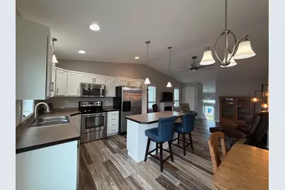 6179 56th Avenue S, Fargo, ND 58104 - Photo 8