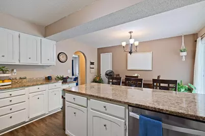 121 Chaparral Drive, Apple Valley, MN 55124 - Photo 14