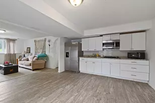 121 Chaparral Dr, Apple Valley, MN 55124 - Photo 22