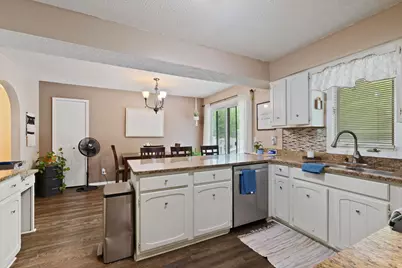 121 Chaparral Drive, Apple Valley, MN 55124 - Photo 12