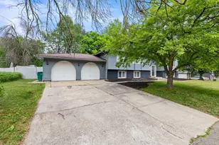 121 Chaparral Dr, Apple Valley, MN 55124 - Photo 1