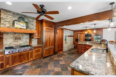 365 Pleasant View Road, Chanhassen, MN 55317 - Photo 18
