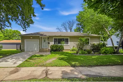 603 13th Avenue SE, Austin, MN 55912 - Photo 2