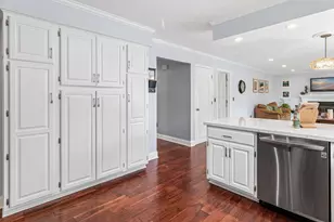7859 Dover Cove, Eden Prairie, MN 55347 - Photo 6
