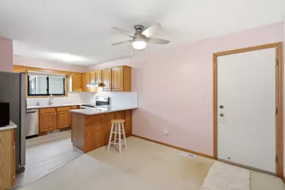5305 Orleans Lane N #6, Plymouth, MN 55442 - Photo 10