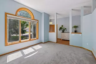 2105 Grimm Rd, Chaska, MN 55318 - Photo 14
