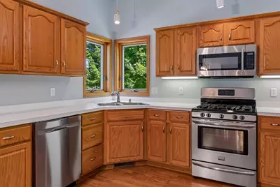 2105 Grimm Road, Chaska, MN 55318 - Photo 8