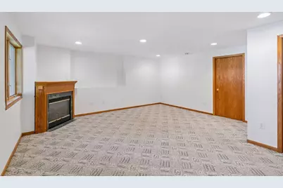 2105 Grimm Road, Chaska, MN 55318 - Photo 30