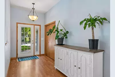 2105 Grimm Road, Chaska, MN 55318 - Photo 6