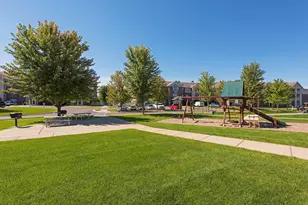 1321 Lake Dr W, Chanhassen, MN 55317 - Photo 24