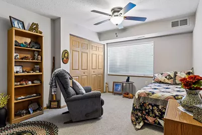 1321 Lake Drive W #123, Chanhassen, MN 55317 - Photo 20