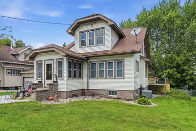 120 Park Place W, Norwood Young America, MN 55368 - Photo 1