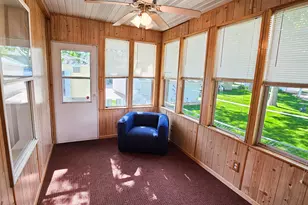 113 N Ash St, Chaska, MN 55318 - Photo 10