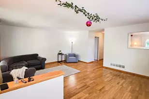 113 N Ash St, Chaska, MN 55318 - Photo 12