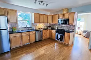 113 N Ash St, Chaska, MN 55318 - Photo 6