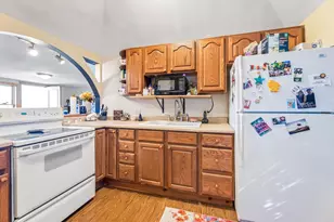 108 S Hill St, Fountain City, WI 54629 - Photo 8