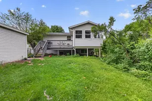 2042 50th St NW, Rochester, MN 55901 - Photo 4