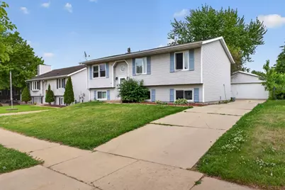 2042 50th Street NW, Rochester, MN 55901 - Photo 2