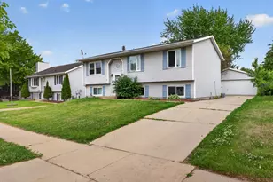 2042 50th St NW, Rochester, MN 55901 - Photo 2