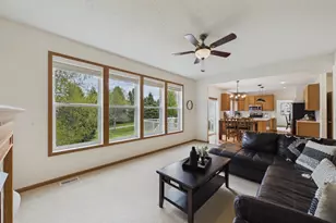 2409 Golf Dr, Woodbury, MN 55129 - Photo 18
