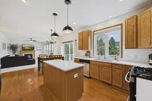 2409 Golf Dr, Woodbury, MN 55129 - Photo 12