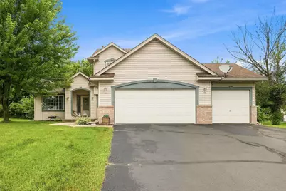 4512 McAllister Avenue NE, Saint Michael, MN 55376 - Photo 2