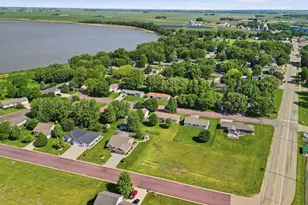 18 Mill Ave, Minnesota Lake, MN 56068 - Photo 32