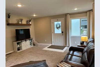 1521 Desoto Avenue N, Glencoe, MN 55336 - Photo 6