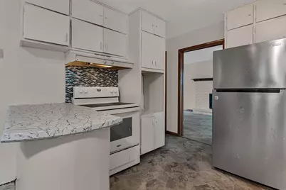 1308 10th Street SW, Willmar, MN 56201 - Photo 8