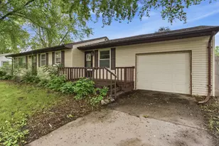 1308 10th St SW, Willmar, MN 56201 - Photo 2