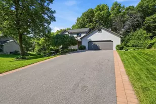 13766 Princeton Ct, Savage, MN 55378 - Photo 10