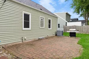 253 Washburn Ave N, Minneapolis, MN 55405 - Photo 26