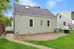 253 Washburn Ave N, Minneapolis, MN 55405 - Photo 28