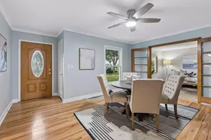 253 Washburn Ave N, Minneapolis, MN 55405 - Photo 4