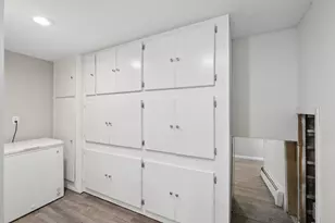 2043 Stanford Ave, Saint Paul, MN 55105 - Photo 26
