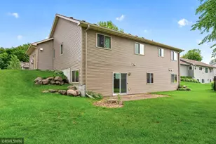 346 E Century St, Belle Plaine, MN 56011 - Photo 2