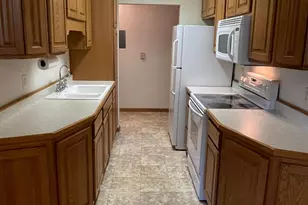 323 N German St, New Ulm, MN 56073 - Photo 8