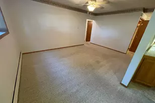 323 N German St, New Ulm, MN 56073 - Photo 2