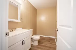 1613 E 24th St, Minneapolis, MN 55404 - Photo 10