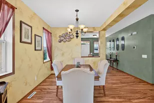 1779 Fescue Ct, Shakopee, MN 55379 - Photo 10