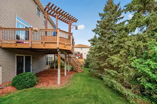 1779 Fescue Ct, Shakopee, MN 55379 - Photo 38