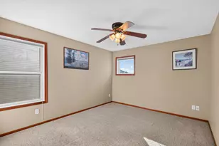 1779 Fescue Ct, Shakopee, MN 55379 - Photo 38