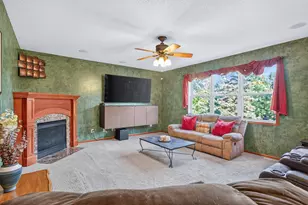 1779 Fescue Ct, Shakopee, MN 55379 - Photo 14