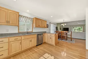 405 11th Ave NW, Dodge Center, MN 55927 - Photo 8