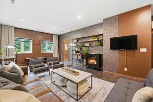 1945 Division St N, North Saint Paul, MN 55109 - Photo 24