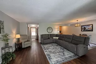 1518 Falcon Dr, Fairmont, MN 56031 - Photo 4